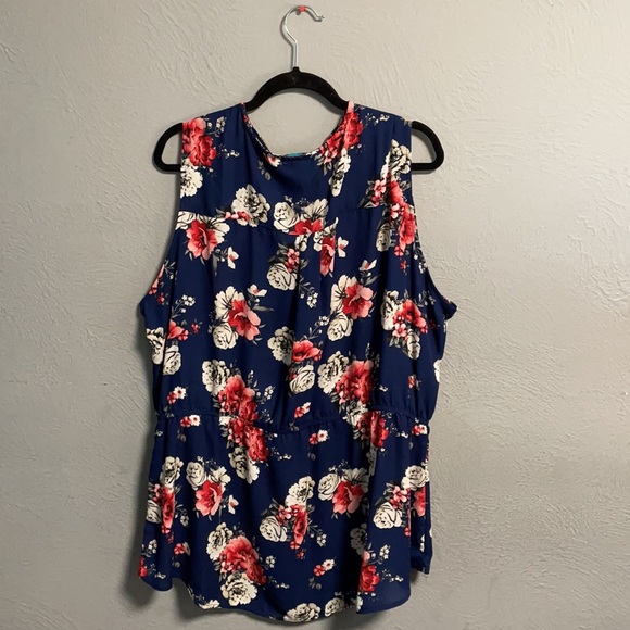 Floral sleeveless top - Picture 2 of 4